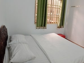 Deluxe Double Room | Desk, free WiFi - Easy Go Home (Siem Reap)
