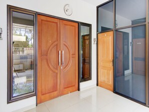 Lobby - OYO Life 89990 Kost Waterfront 75 Sub (Surabaya)
