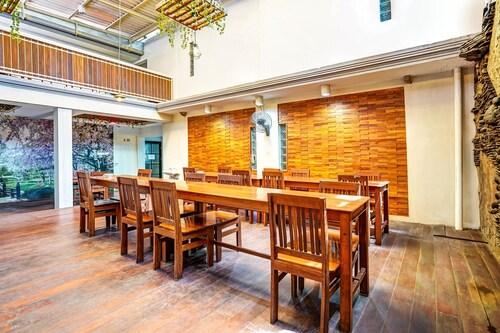 OYO Dupak Inn