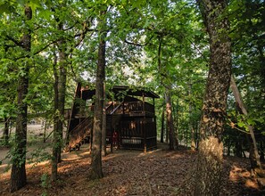 Property grounds - Sweet Surrender-True cabin getaway! Sleeps 4-Hot Tub (Broken Bow)