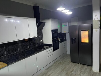 5 Bedroom immaculate house in Freetown very close to all popular beaches .