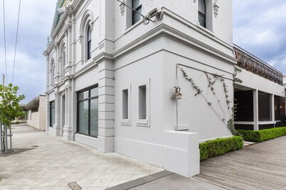 Victoria Hall Apartments