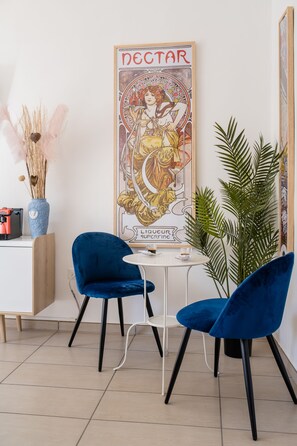 Phòng đôi Cao cấp, ban công, quang cảnh biển | Bộ trải giường bằng vải Frette của Ý, bộ đồ giường cao cấp