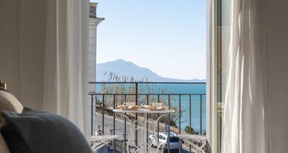 Naro Suites and Rooms