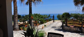 Seafront Villa Scopello