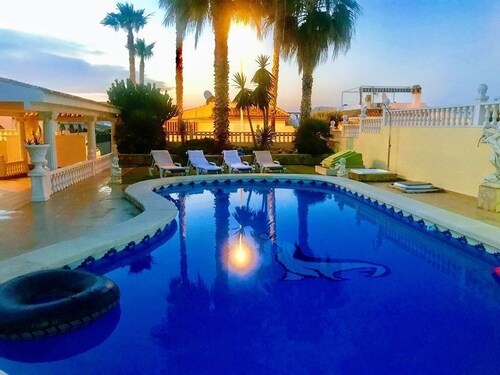 Villa Yanina GA With Private Heated Pool Fully Airconditiong Included