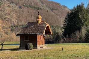 المنشأة من الخارج