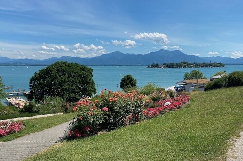 Gemütliche Ferienwohnung im Bayerischen Stil für max 3 Erw.+ 1 Kind, Zentrumsnah