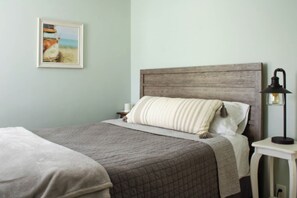 2 slaapkamers, een strijkplank/strijkijzer, gratis wifi, beddengoed