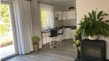 Mikrowelle, Ofen, Herdplatte, Geschirrspüler