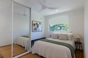 1 sovrum, strykjärn/strykbräda, wi-fi och sängkläder