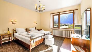 2 phòng ngủ, truy cập Internet không dây miễn phí, bộ trải giường