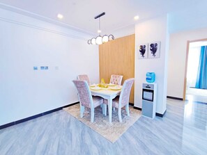 Tempat makan keluarga