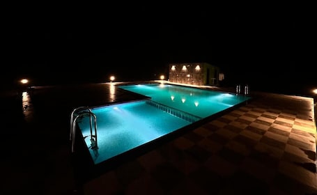 Piscine extérieure. Pench Tiger Home