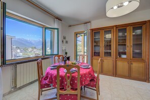 Căn hộ dành cho gia đình, nhiều phòng ngủ, cạnh núi (La Casa di Guido Hiking Skiing And) | Khu ăn uống