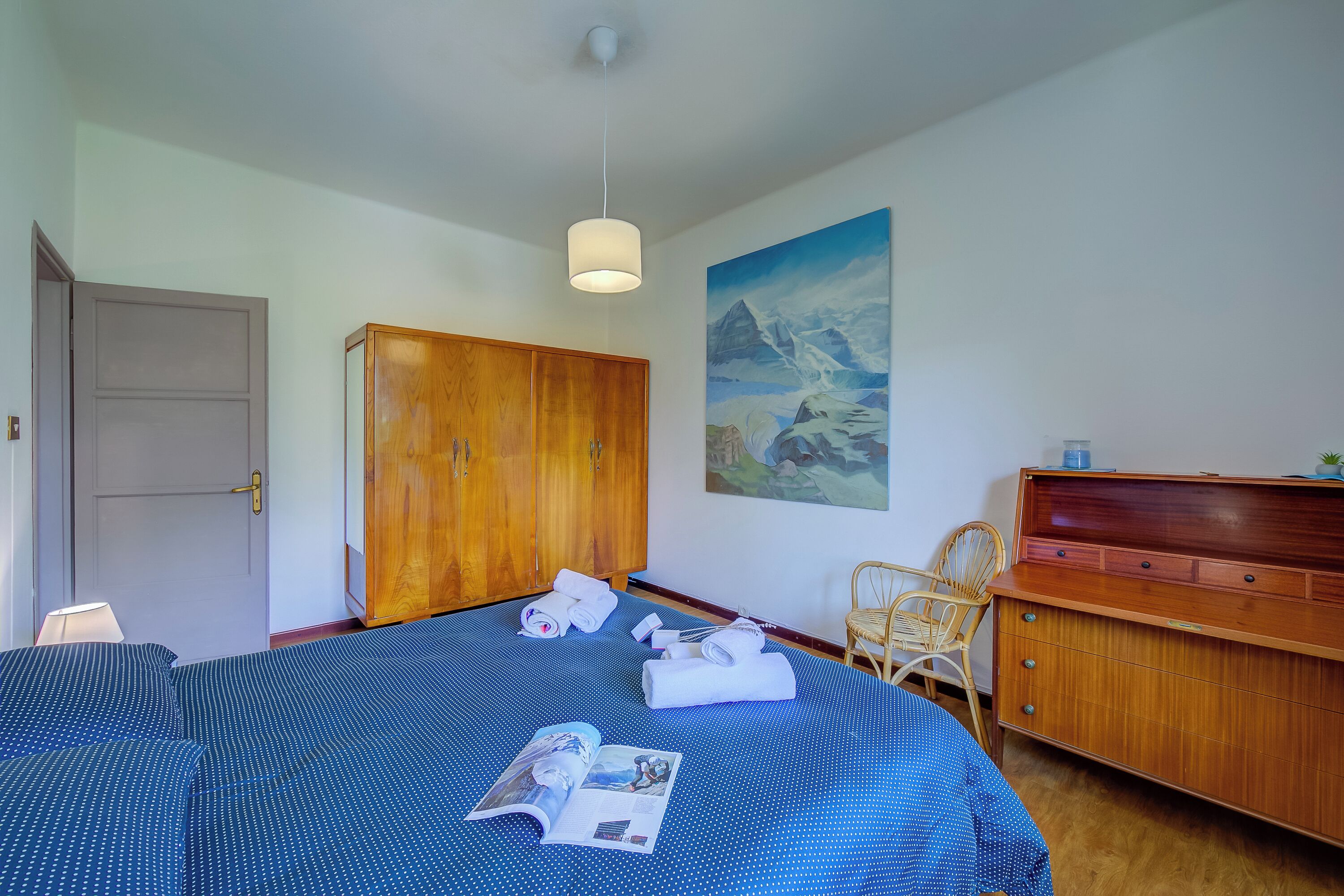 Family Apartment, Multiple Bedrooms, Mountainside (La Casa di Guido Hiking Skiing And) | 3 bedrooms, free WiFi, bed sheets