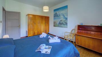Family Apartment, Multiple Bedrooms, Mountainside (La Casa di Guido Hiking Skiing And) | 3 bedrooms, free WiFi, bed sheets