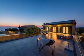 Villa | 4 bedrooms - Villa Coratina Zadarvillas (Novalja)