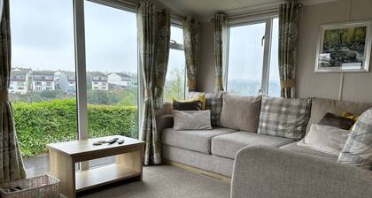 Lovely caravan in beautiful pitch with beautiful views of South Devon