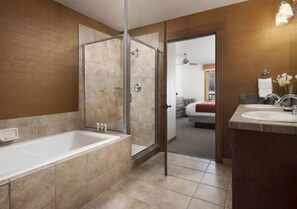 Condo (Breck_Hyatt_MainStStation_2BD) | Bathroom - Hyatt Residence Club - Main Street Station 2 Bedroom (Breckenridge)