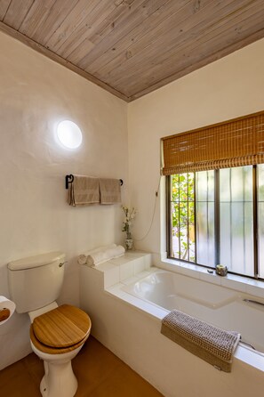 Deluxe Room | Bathroom - Tidal Retreat (Plettenberg Bay)