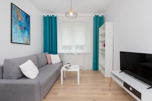 Living area - Beautiful Apartment in Gdańsk by Renters (Gdansk)