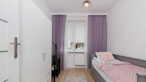 Unclassified image, 5 of 20, button - Beautiful Apartment in Gdańsk by Renters (Gdansk)
