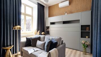 Design Apartment | Living room | 32-inch Smart TV with digital channels