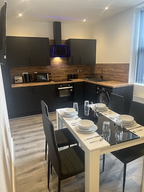 Apartment | Dining