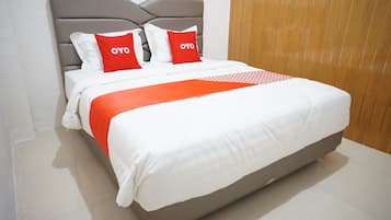 Kamar Double Deluks | Meja kerja, ruang kerja ramah laptop, Wi-Fi gratis, dan seprai linen