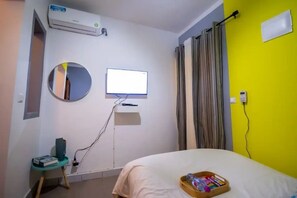 1 bedroom, bed sheets - Cocon, Wifi, Parking, Netflix (Douala)