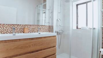 Villa | Bathroom