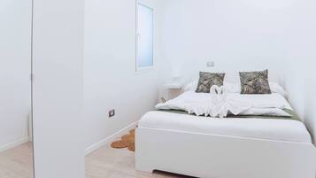 Villa | 3 bedrooms, soundproofing, free WiFi, bed sheets