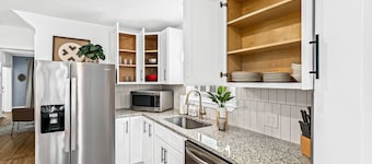 Spacious 4BR Home by Dtown Royal Oak