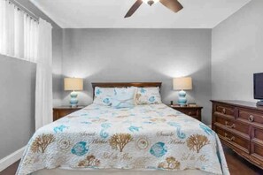 1 bedroom, iron/ironing board, free WiFi, bed sheets - NEW!  Destin Budget Vacation Condo Rental 3 Pools, Lake Access, Sleeps 4. (Destin)