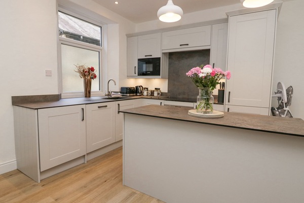 Fridge, dishwasher, electric kettle, toaster