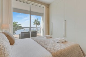 1 bedroom, iron/ironing board, WiFi (free), bed sheets - Madeira Palace Ocean Sounds | 3 Pools & ac (Funchal)