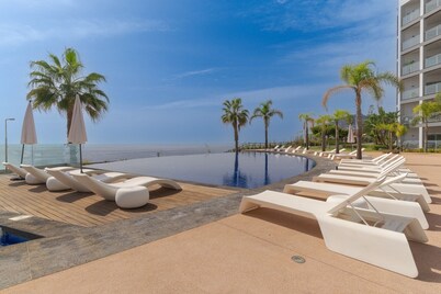 Madeira Palace Ocean Sounds