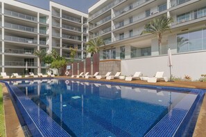 Outdoor pool - Madeira Palace Ocean Sounds | 3 Pools & ac (Funchal)