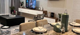 Modern 3bed oasis Secure private