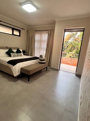 3 soverom, strykejern/-brett, wi-fi og sengetøy