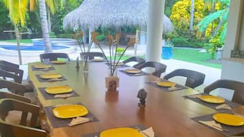 Outdoor dining