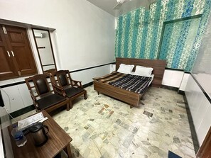 City Room | Free WiFi