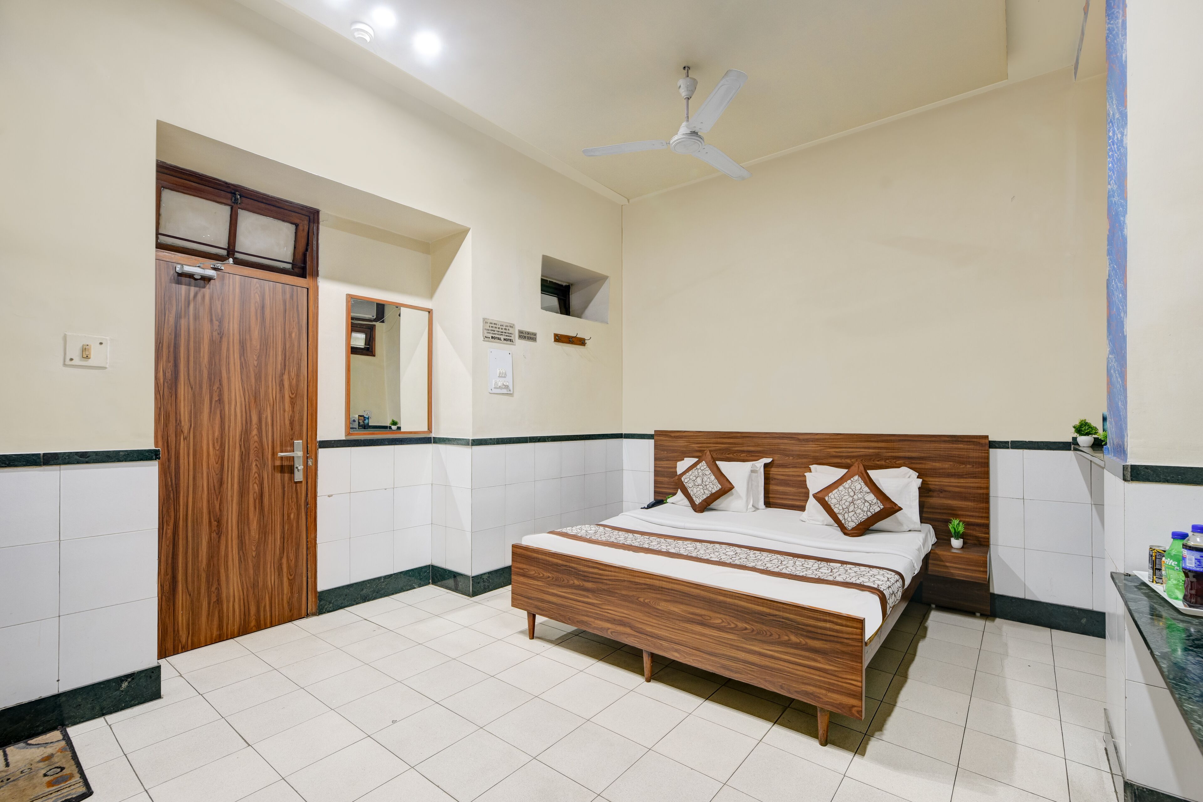 Foto - New Royal Hotel Just Near Old Delhi Railway Station And Chandni Chowk