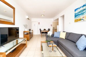 TV, DVD-spiller og kontorer