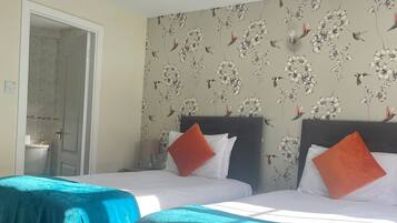 Deluxe Twin Room | Free WiFi