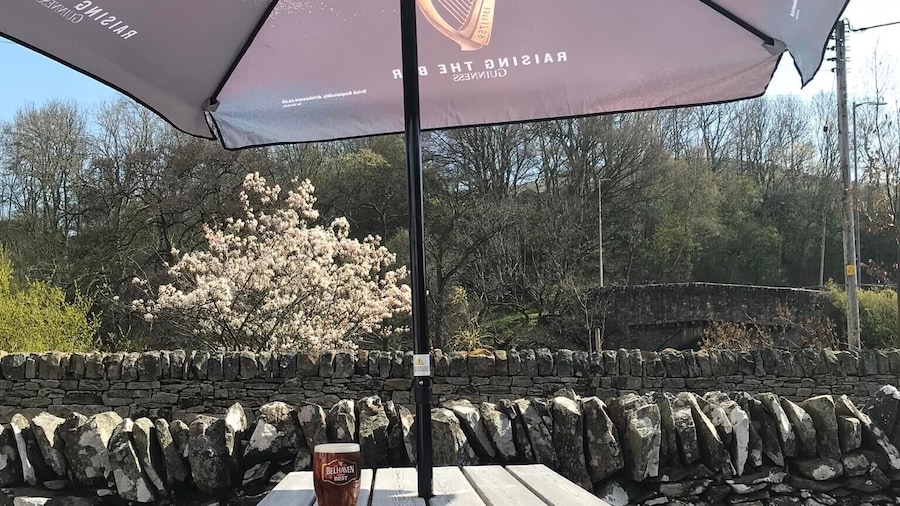 Horse and Hound Country Inn