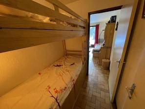 1 bedroom