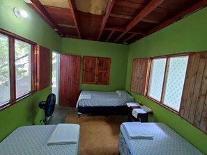 5 間睡房、免費 Wi-Fi、床單