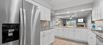 Swanky Sanctuary 2 Bedroom Condo by RedAwning